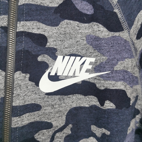 NIKE Camo Blue & Grey Zip Up Hooded Sweater Size Medium - Picture 2 of 8